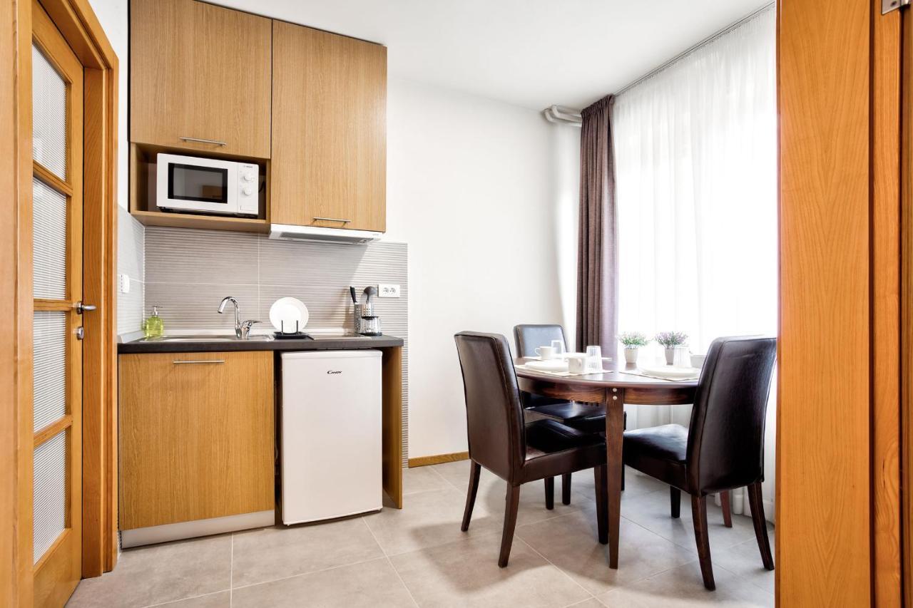 Booking Apartments Βελιγράδι Εξωτερικό φωτογραφία